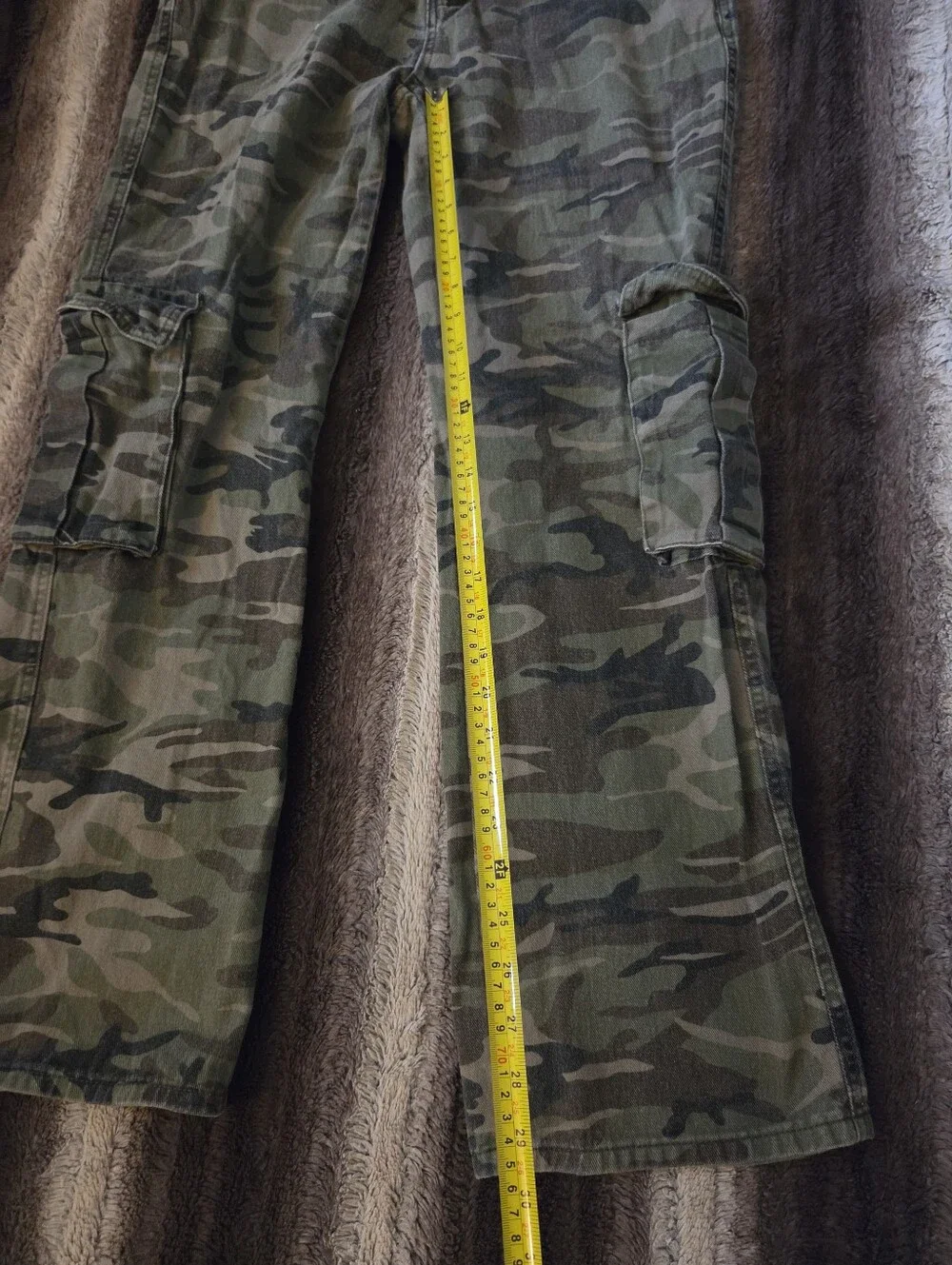 Camo Cargo Wide Leg Pants Size 8 - Picture 6 of 7